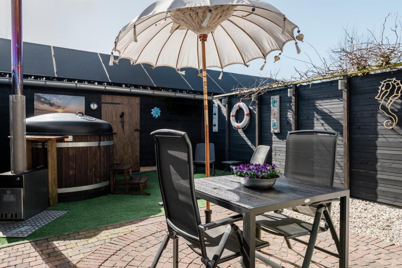 Strandhuis De Zeeparel Met Hottub Petten Ngoại thất bức ảnh