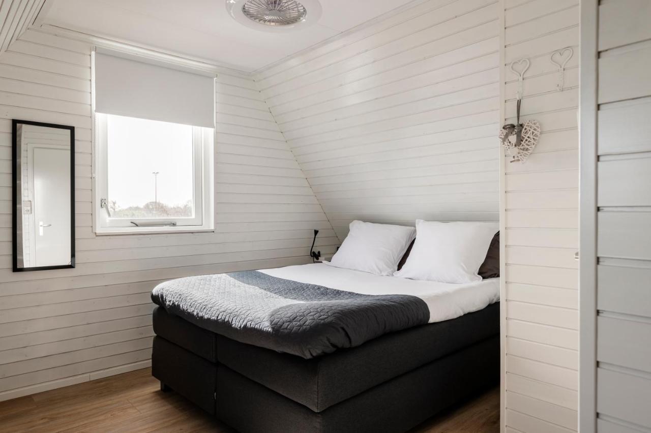 Strandhuis De Zeeparel Met Hottub Petten Ngoại thất bức ảnh